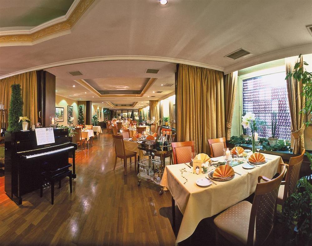 Отель Parkhotel Oberhausen