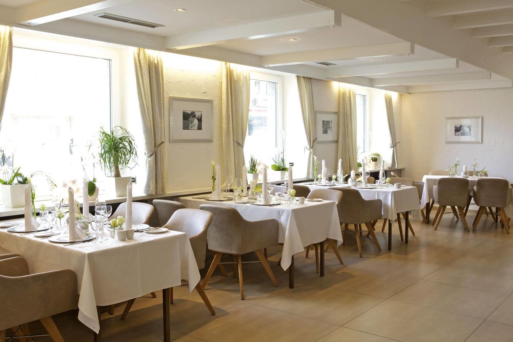 Отель Parkhotel Oberhausen Оберхаузен